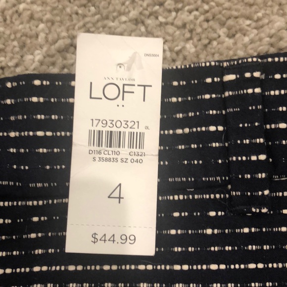 Shorts - Picture 2 of 3